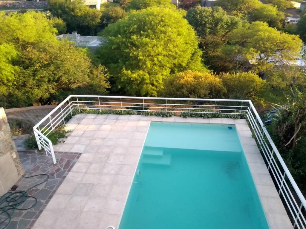 Casa en country de montaña con impresionante vista