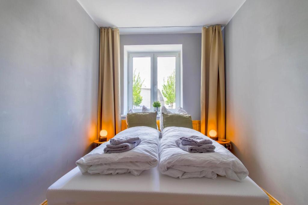 Fotografie z fotogalerie ubytování 4-Room Luxury Apartment - close to Central Station, free parking, kitchen v Lipsku