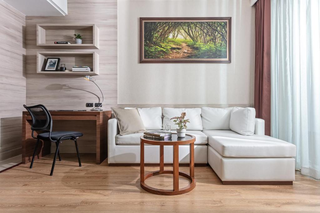 Adelphi Forty-Nine - 2