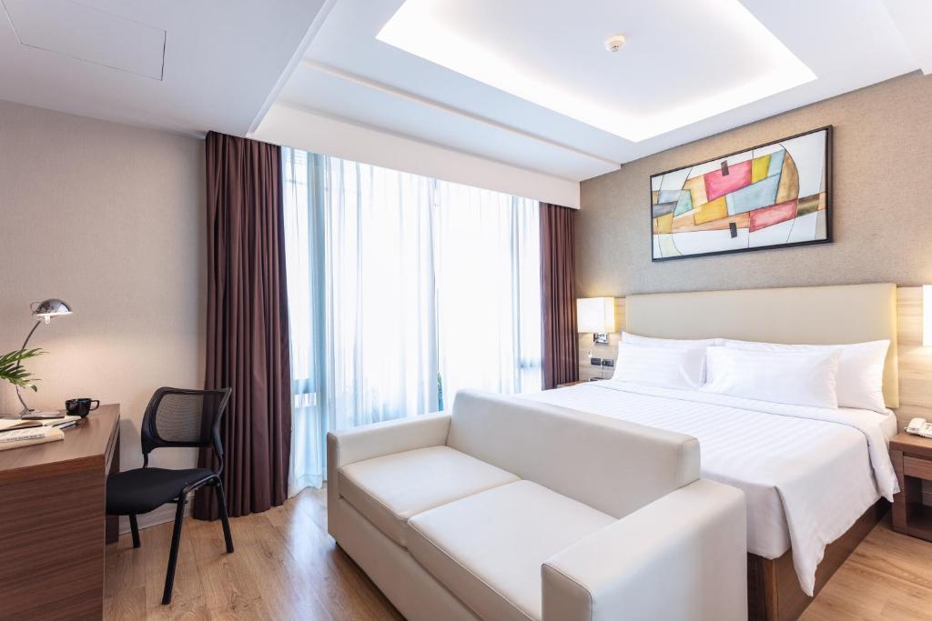 Adelphi Forty-Nine - 8