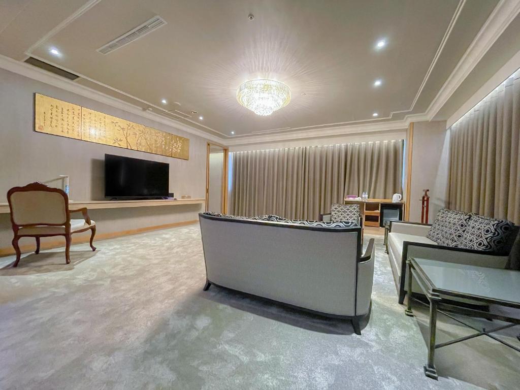 TV a/nebo společenská místnost v ubytování CHECK inn Select Tainan Yongkang