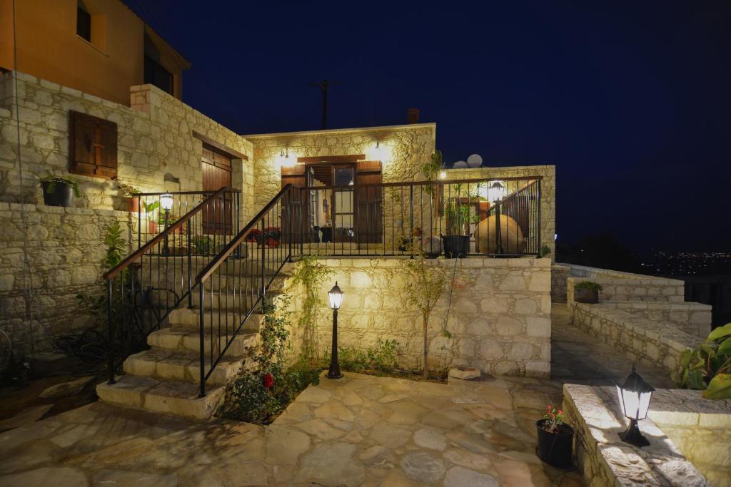 Aliki's House 1+ 2 - Holiday Home