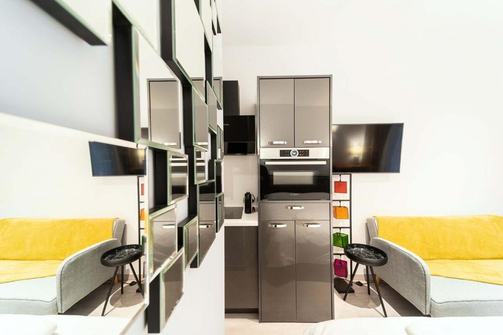 Galleries Elegant Suites - 9