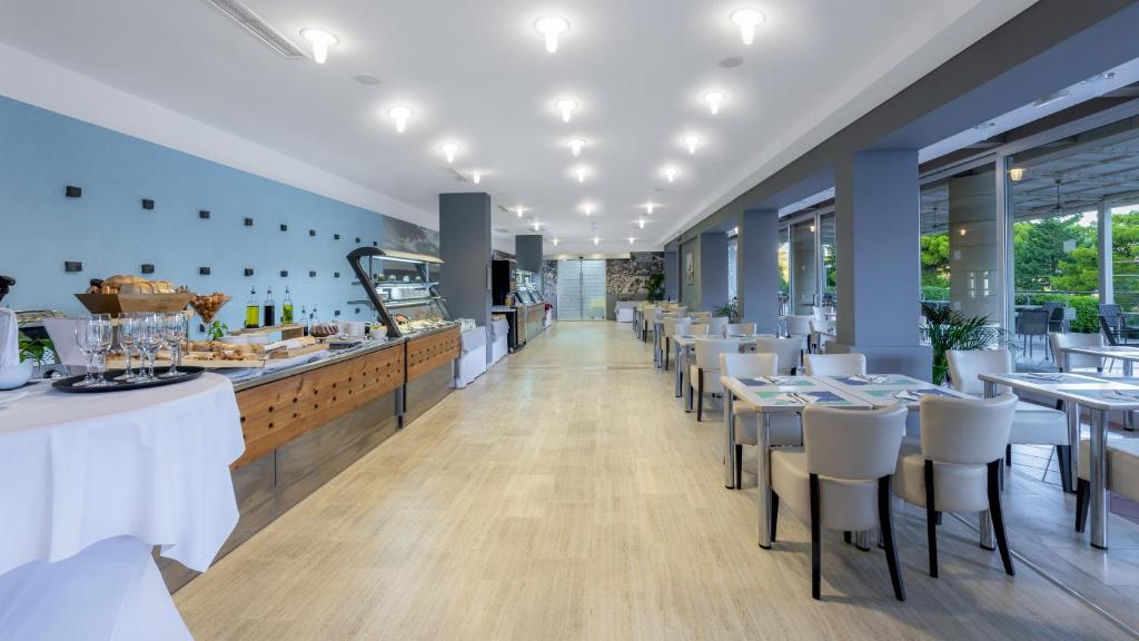 Restaurace v ubytování Hotel Uvala
