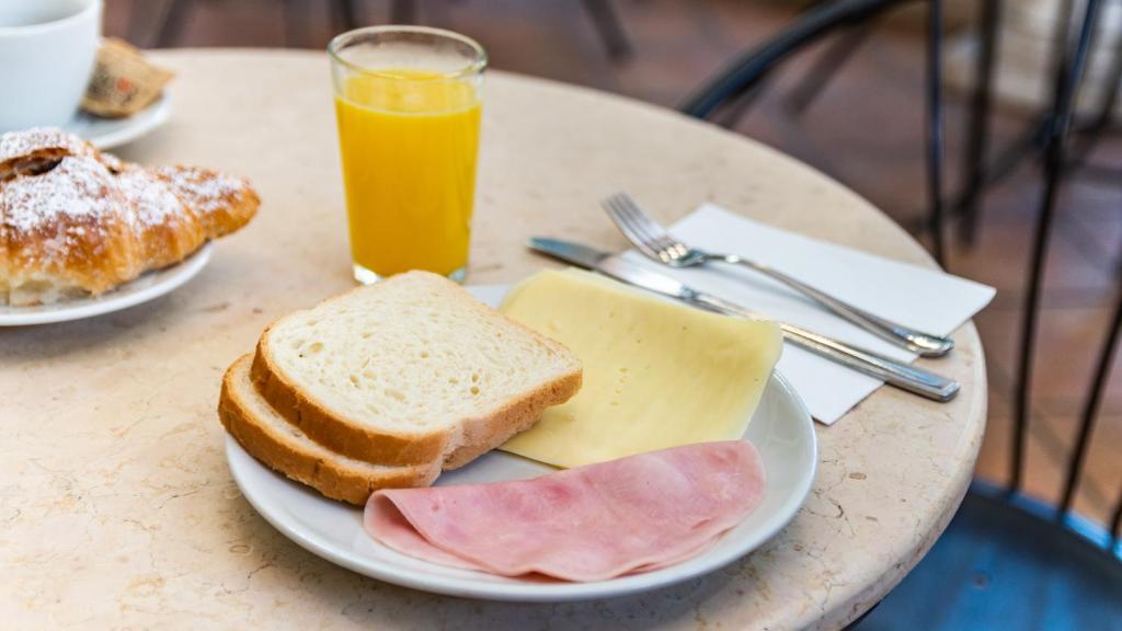 Hotel Center 3 - Resim 14