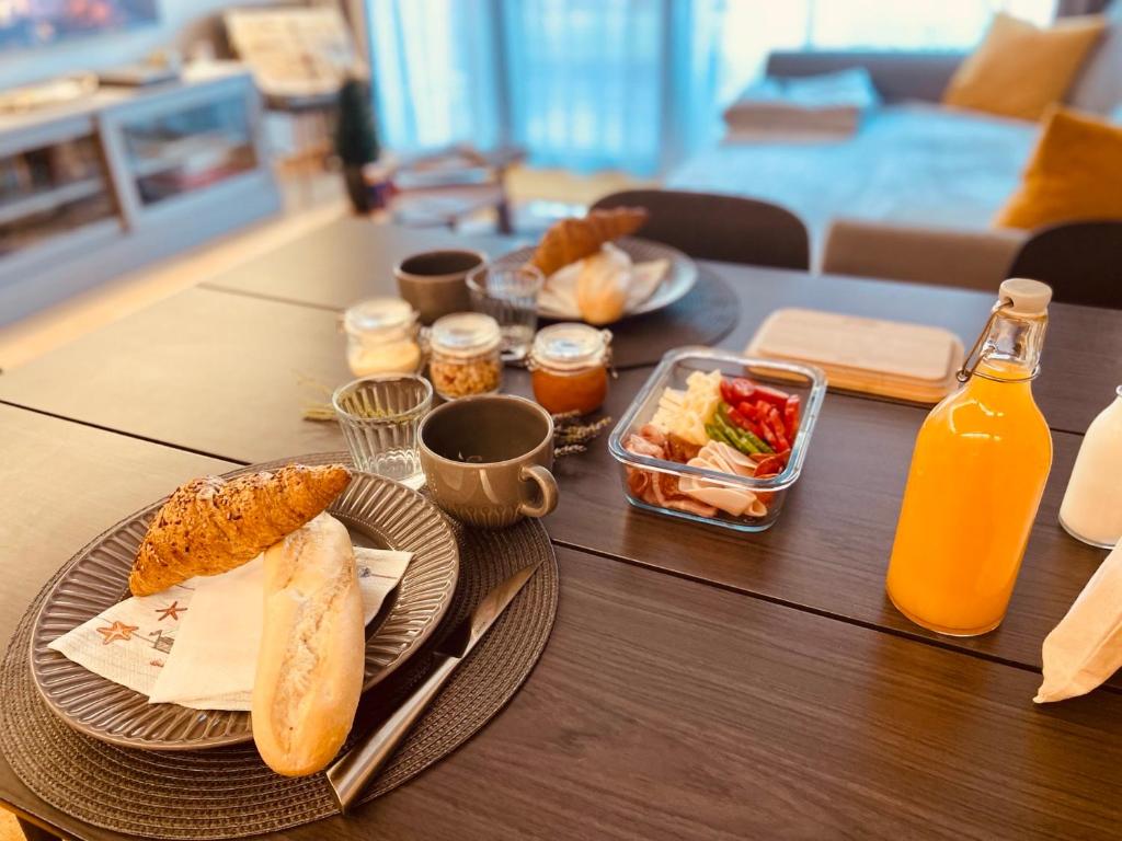 Zdjęcie z galerii obiektu BL LAKESIDE APARTMAN w mieście Balatonlelle
