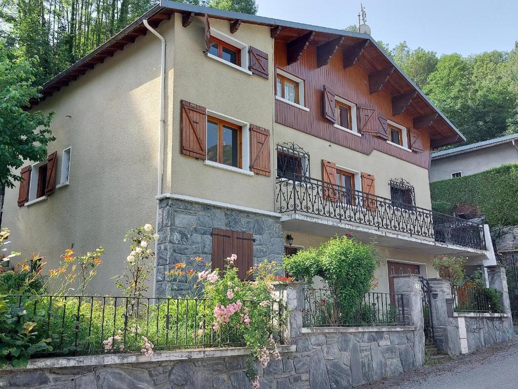 Budova, v ktorej sa apartmán nachádza