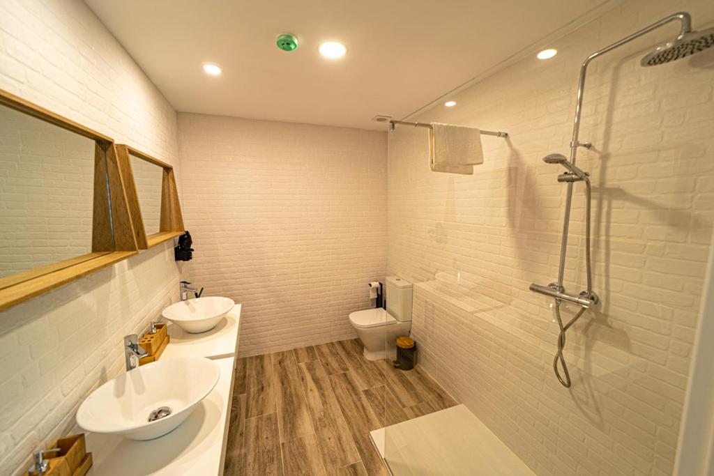 Koupelna v ubytování Alima Surf & Hotel