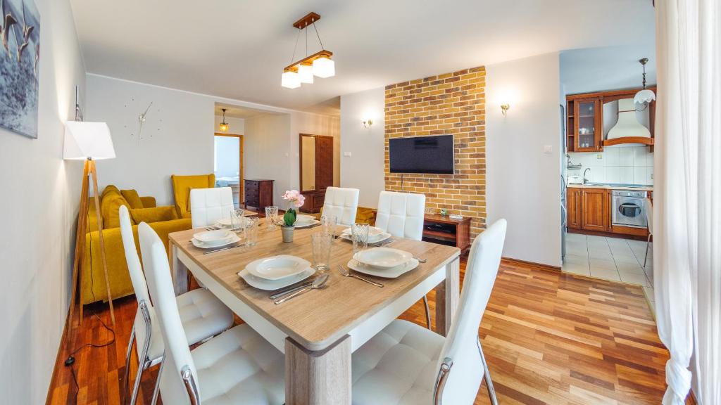 Kuchyňa alebo kuchynka v ubytovaní Apartamenty Sun & Snow Kołobrzeg Jantar