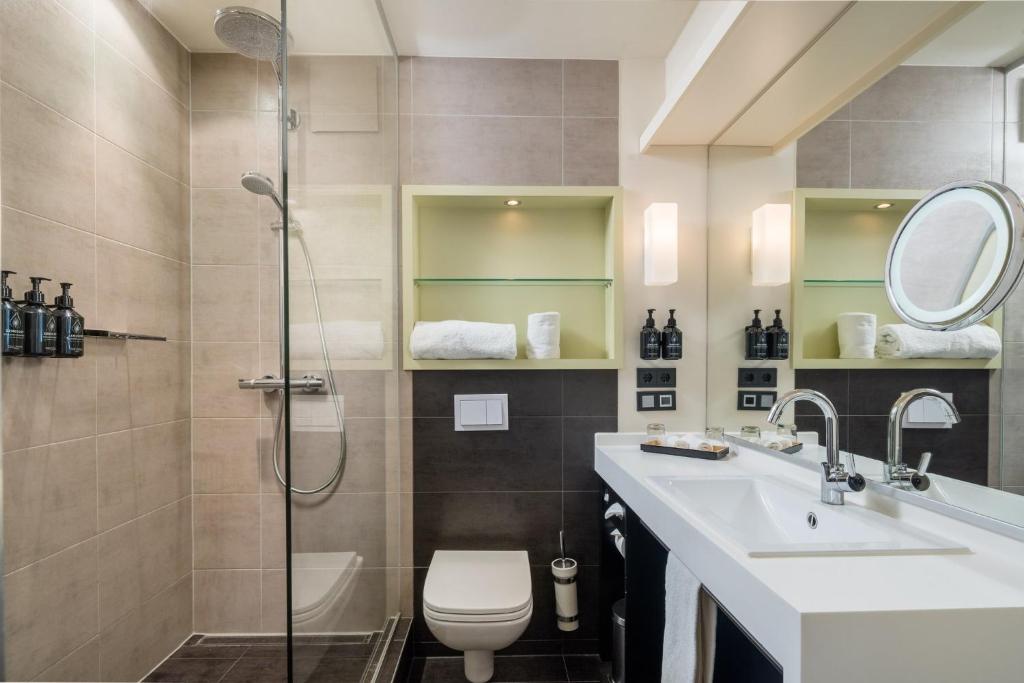 Hotel Indigo - Dusseldorf - Victoriaplatz by IHG - Resim 10