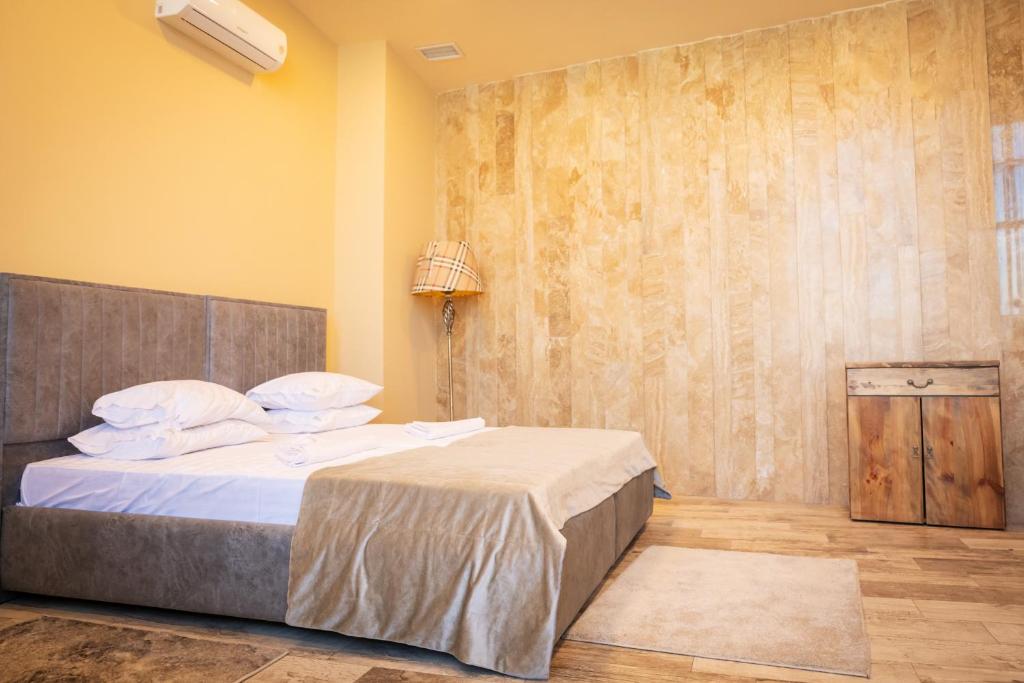 Postel nebo postele na pokoji v ubytování B H Y Guesthouse in Yerevan