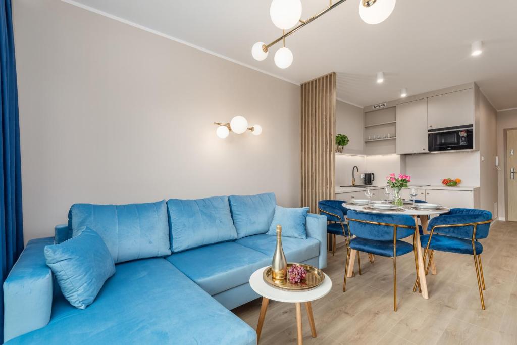 Kuchyňa alebo kuchynka v ubytovaní Seaside Apartamenty Porta Mare I Kołobrzeg