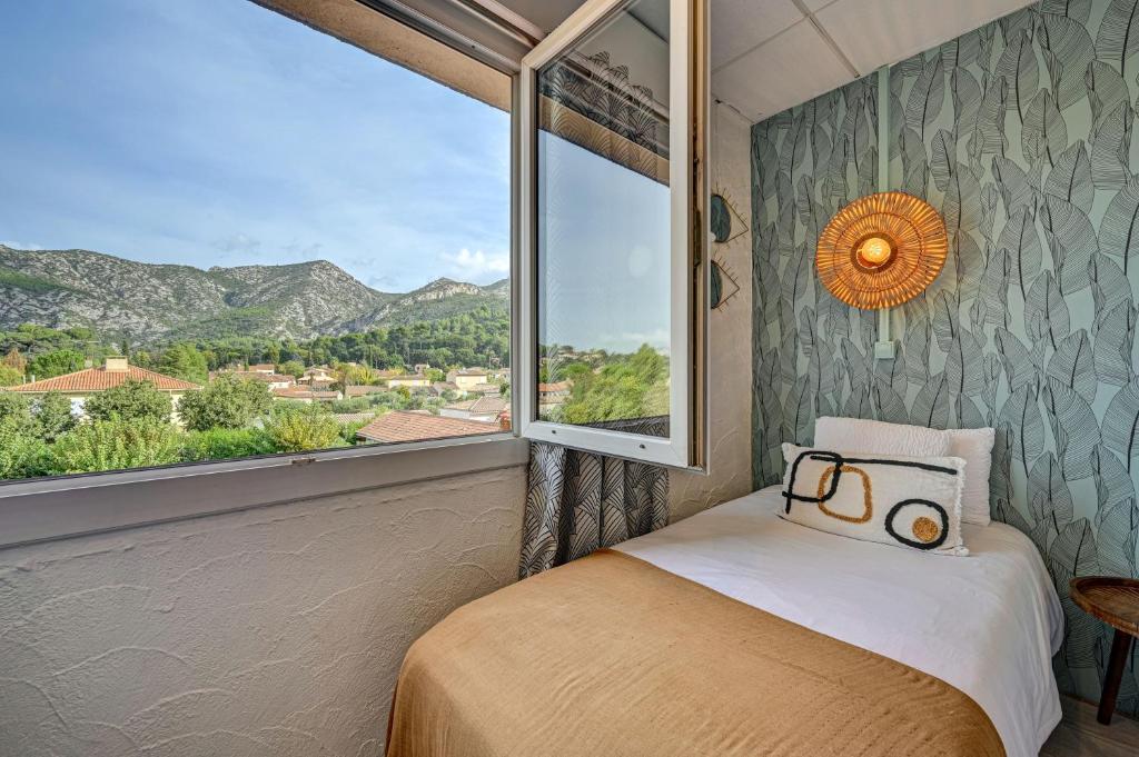 Contact Hôtel Le Provence - Habitación Triple