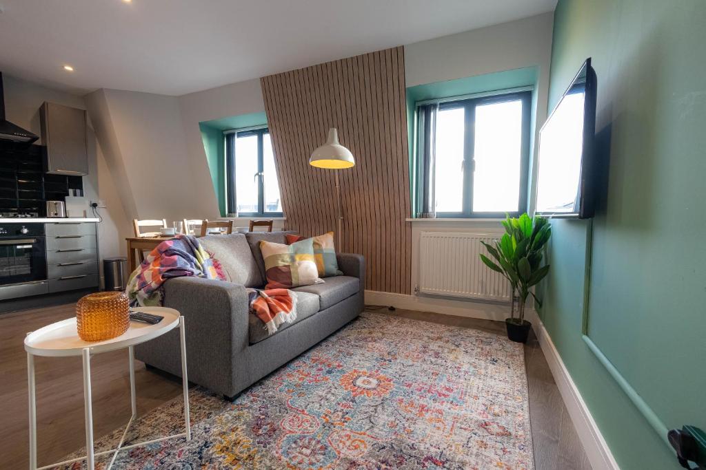 Luxe Apartments near Chalk Farm Station & Camden Market
