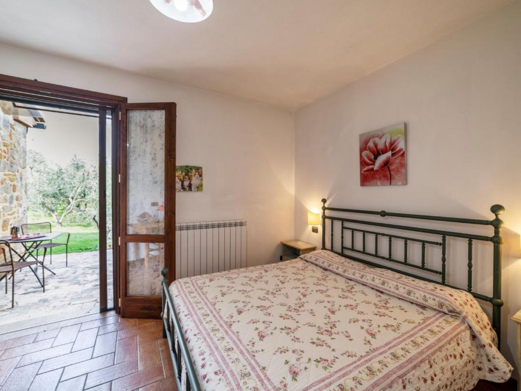 Posteľ alebo postele v izbe v ubytovaní Holiday Home Rustico Cavernoso by Interhome
