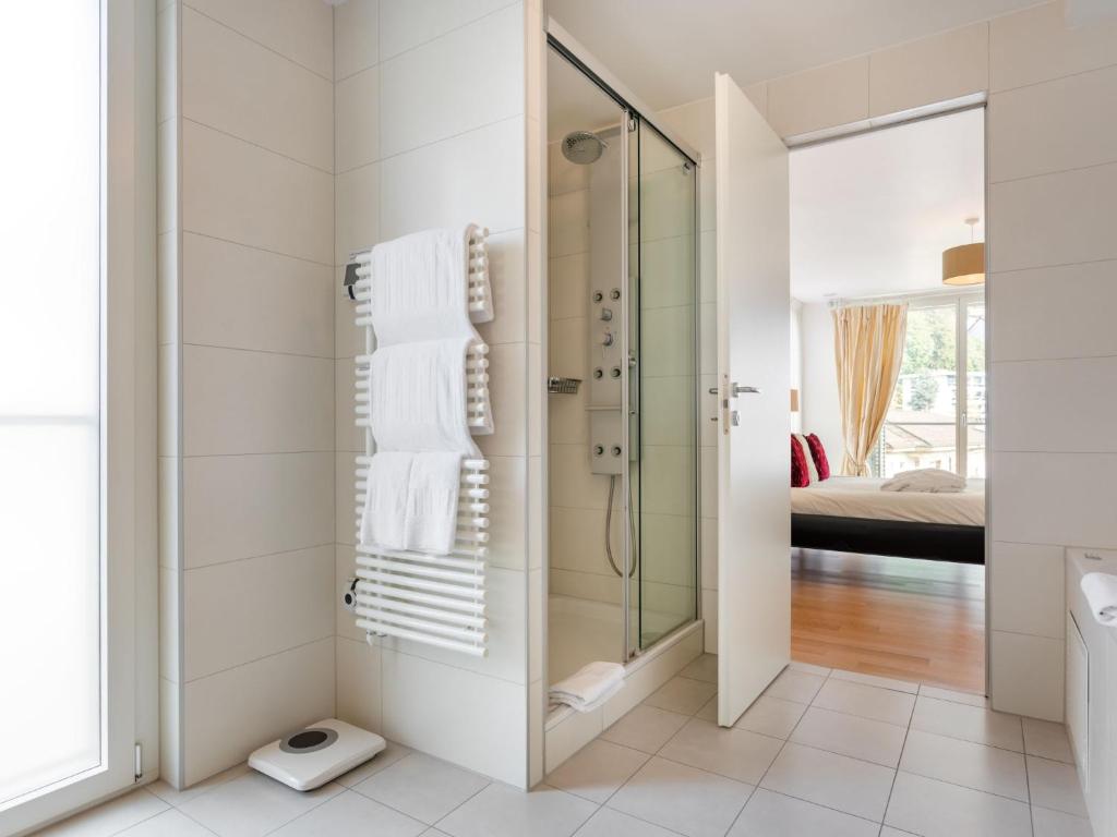 Koupelna v ubytování Apartment Le Belvédère D3-8 by Interhome
