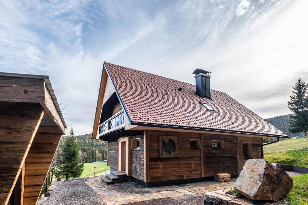 Budova, v ktorej sa dovolenkový dom nachádza
