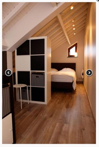Postel nebo postele na pokoji v ubytování Gite-ardennes & wellness - Ovifat - Coquelicots 7 pers