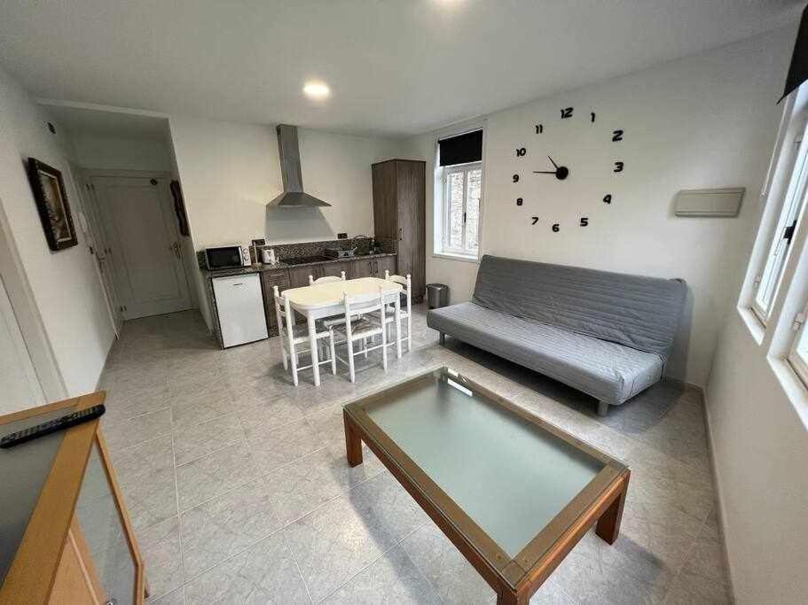 Apartamento A - One-Bedroom Apartment
