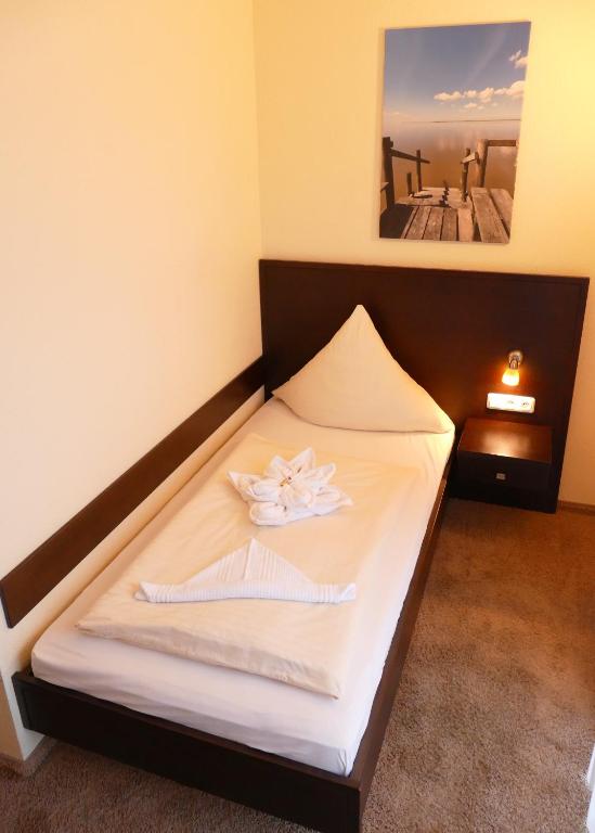 Hotel O'felder - Single Room