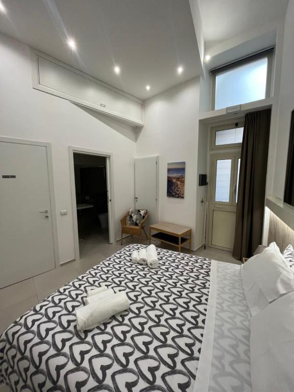Home Catania Dante Accommodations - Double Room With Private Bathroom