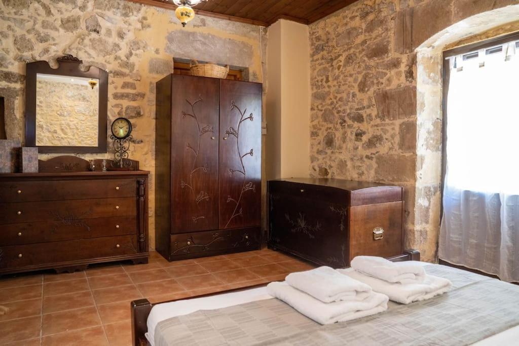 Posteľ alebo postele v izbe v ubytovaní IOANNIS STONEHOUSE, Quiet, Privacy & Sea View.