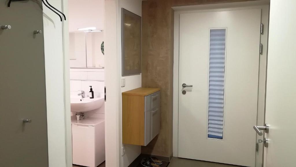 Koupelna v ubytování Apartment mit Terrasse in Abstatt
