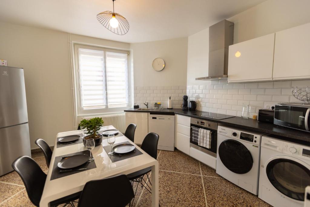 La Porte des Volcans - Two-Bedroom House