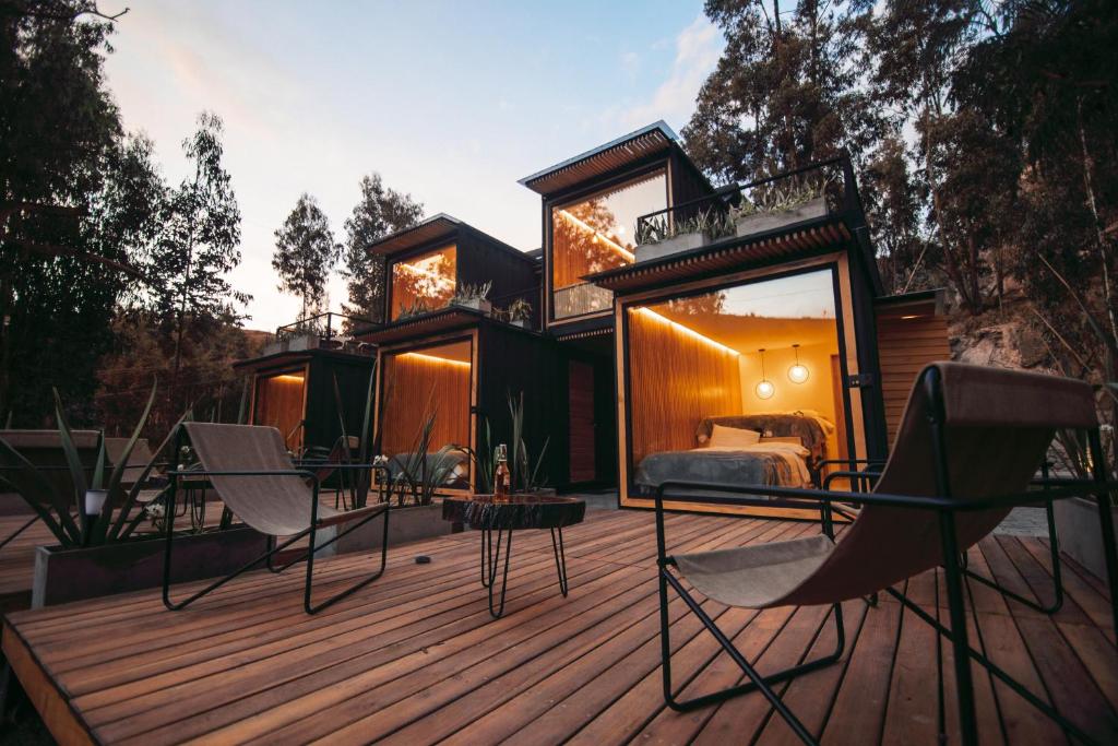 Balkón nebo terasa v ubytování Hawkay Glamping