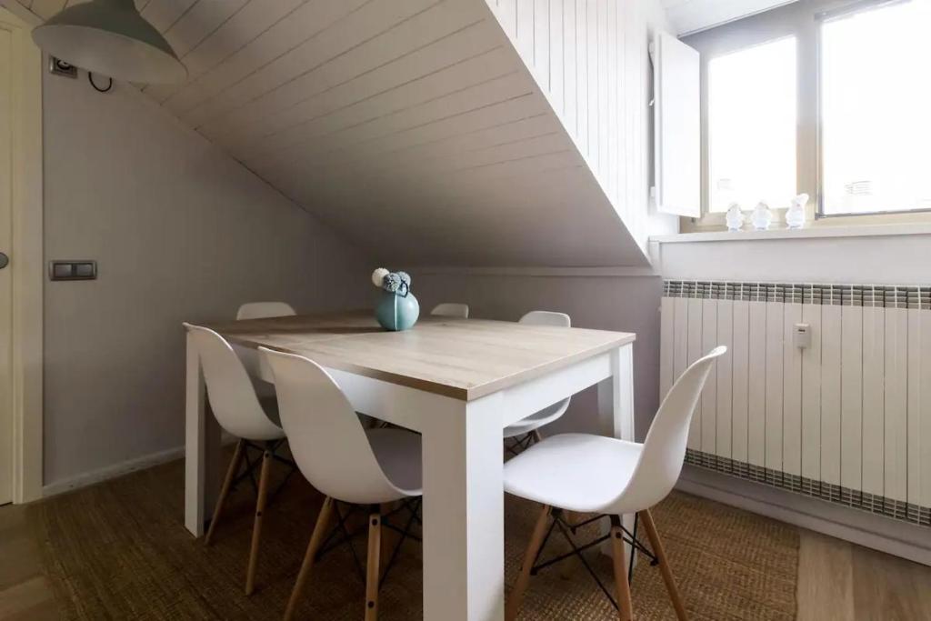 Fotografie z fotogalerie ubytování Precioso Ático duplex en vielha para 6 pax v destinaci Vielha