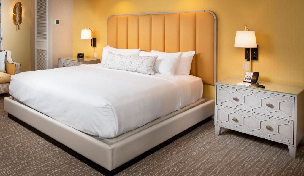 Fine Bed & Bedding Sets  Beau Rivage Resort & Casino