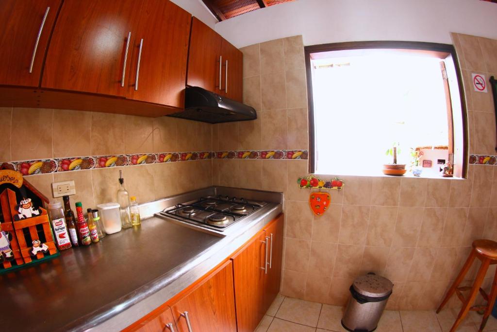 Kuchyň nebo kuchyňský kout v ubytování Real Dream Hostel