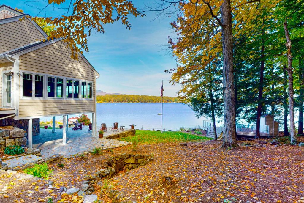 a house on the shore of a lake at Stoneybrook Retreat Haven - The Cottage in State Landing