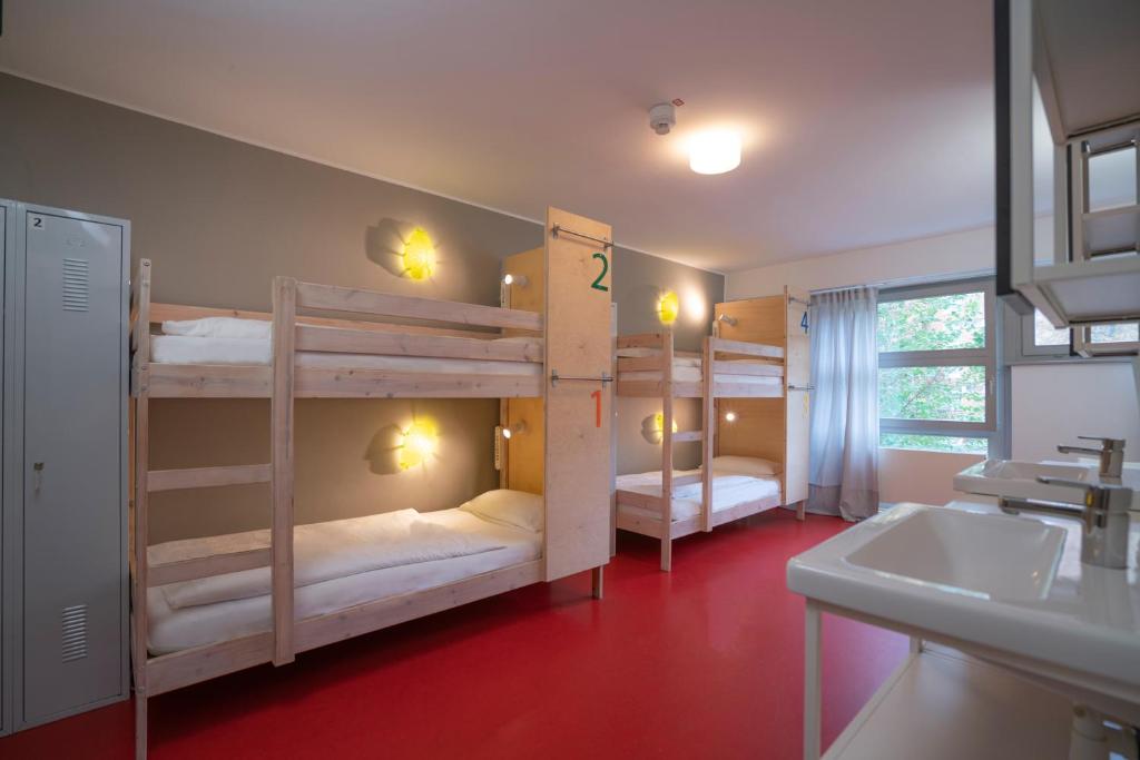 BIG MAMA Berlin - Bed In 4-Bed Female Dormitory Room