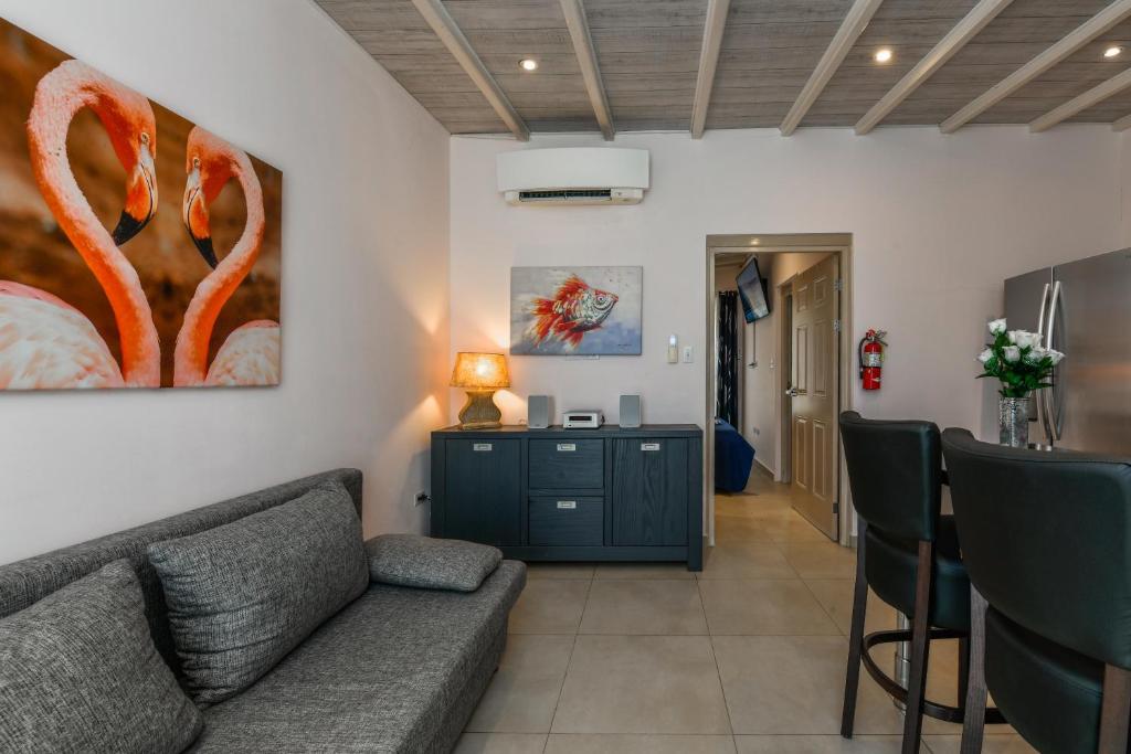 Posezení v ubytování Boutique Hotel Swiss Paradise Aruba Villas and Suites