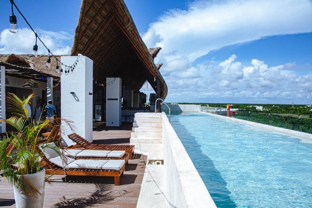 The swimming pool at or close to Selina Tulum Downtown