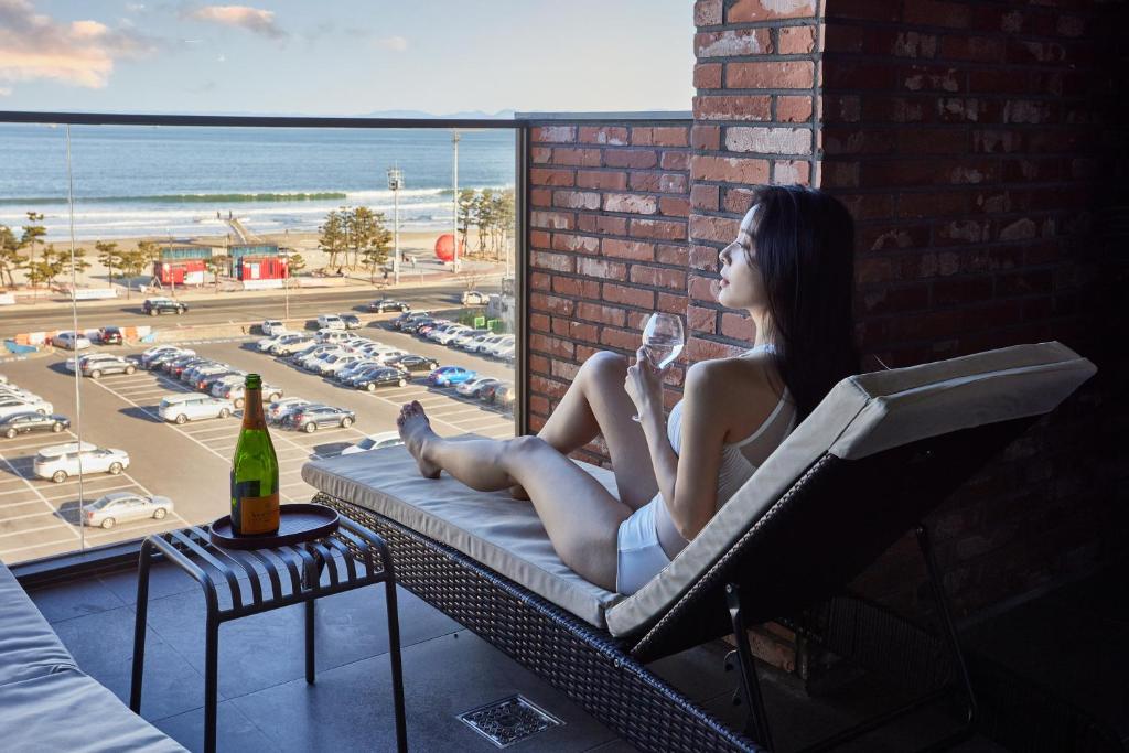 Browndot Terrace Pohang Passenger Terminal - Habitación Doble Premium Con Terraza Y Vista Al Mar