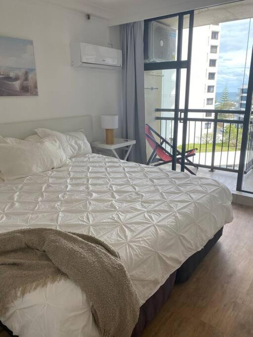 Fabulous Sea Views in the heart of Surfers - 1ベッドルームのアパート
