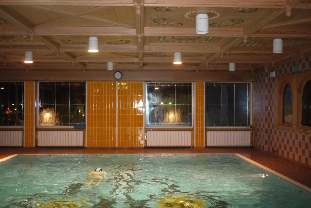 Bazén v ubytování Grand Hotel Biancaneve nebo v jeho okolí