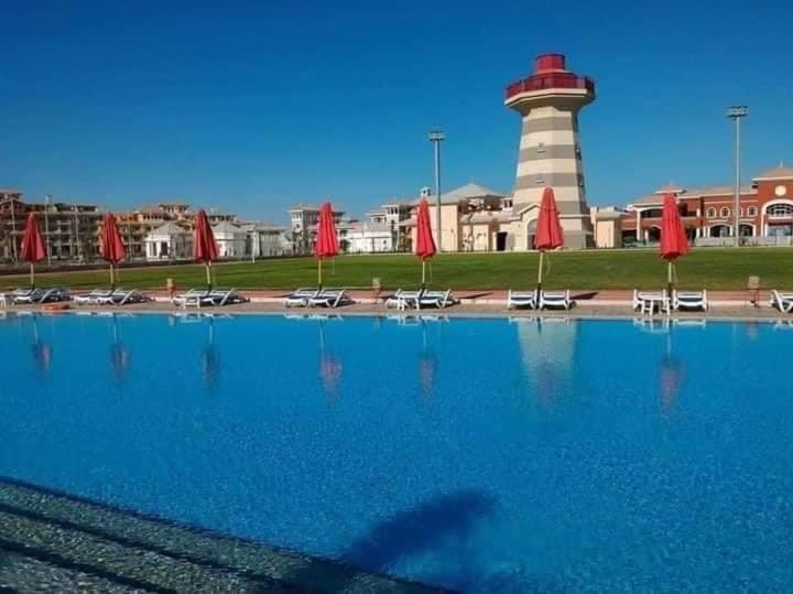 A piscina localizada em Apartment in Porto sharm ou nos arredores