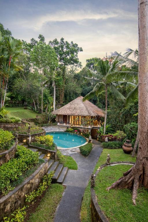 Bazén v ubytování The Allure Ubud Villas nebo v jeho okolí