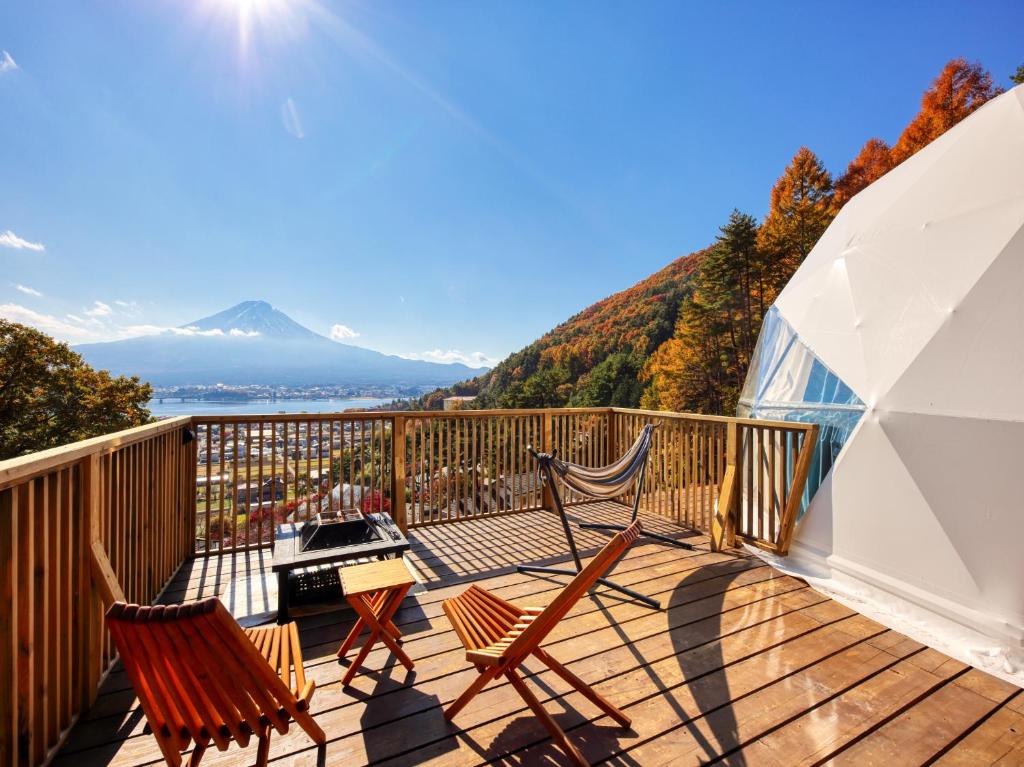 Příroda nedaleko luxury tent