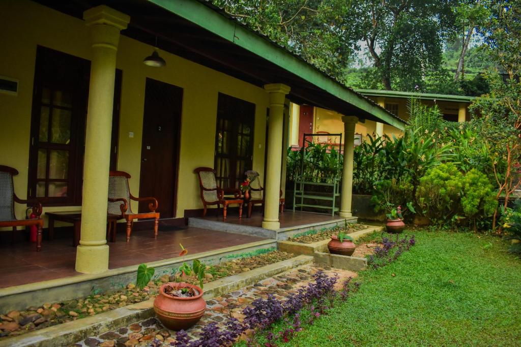 Zahrada ubytování Blue Magpie Lodge Sinharaja