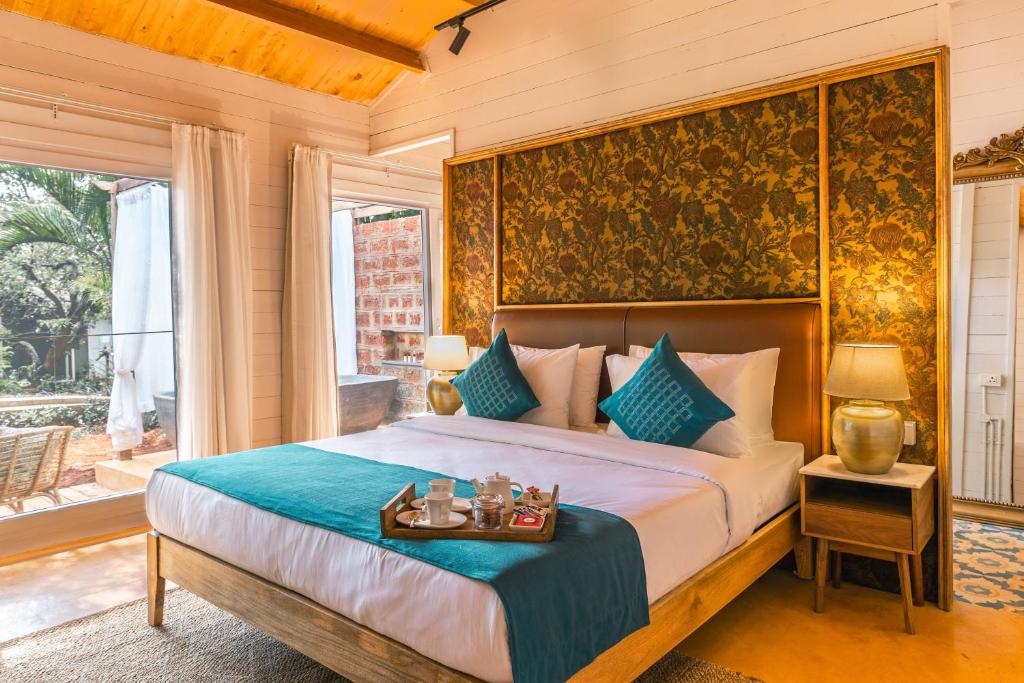 Postel nebo postele na pokoji v ubytování Larisa Resort Ashwem