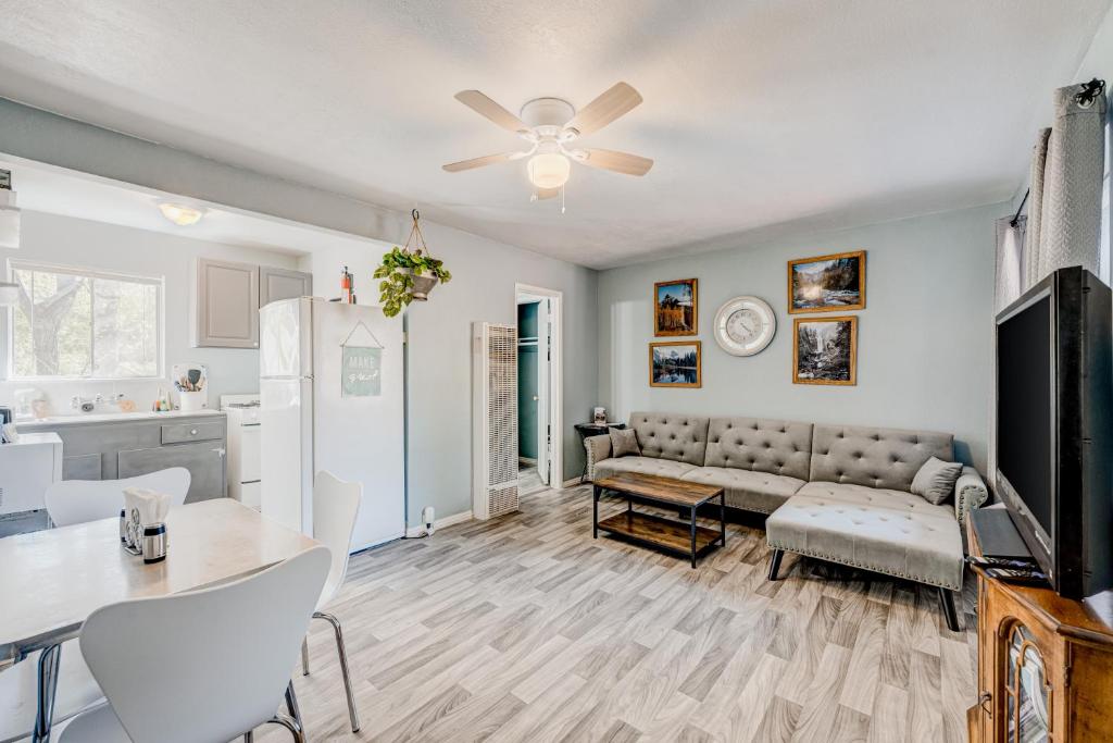 Pine Tree Place Unit 5, South Lake Tahoe (updated prices 2024)