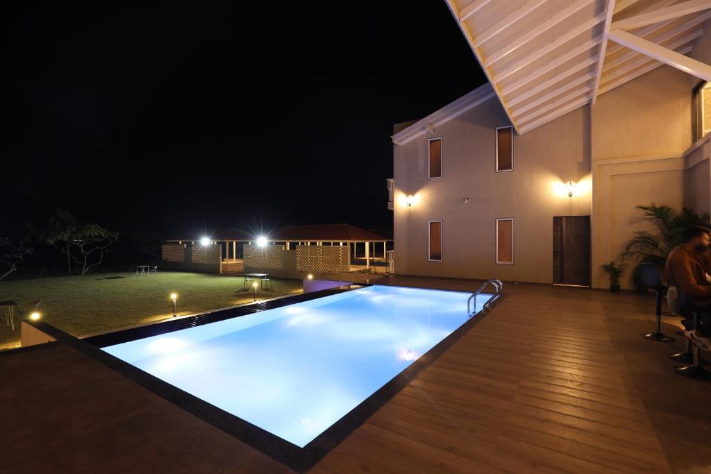 Bazén v ubytování Isola Luxury Farm Suites nebo v jeho okolí