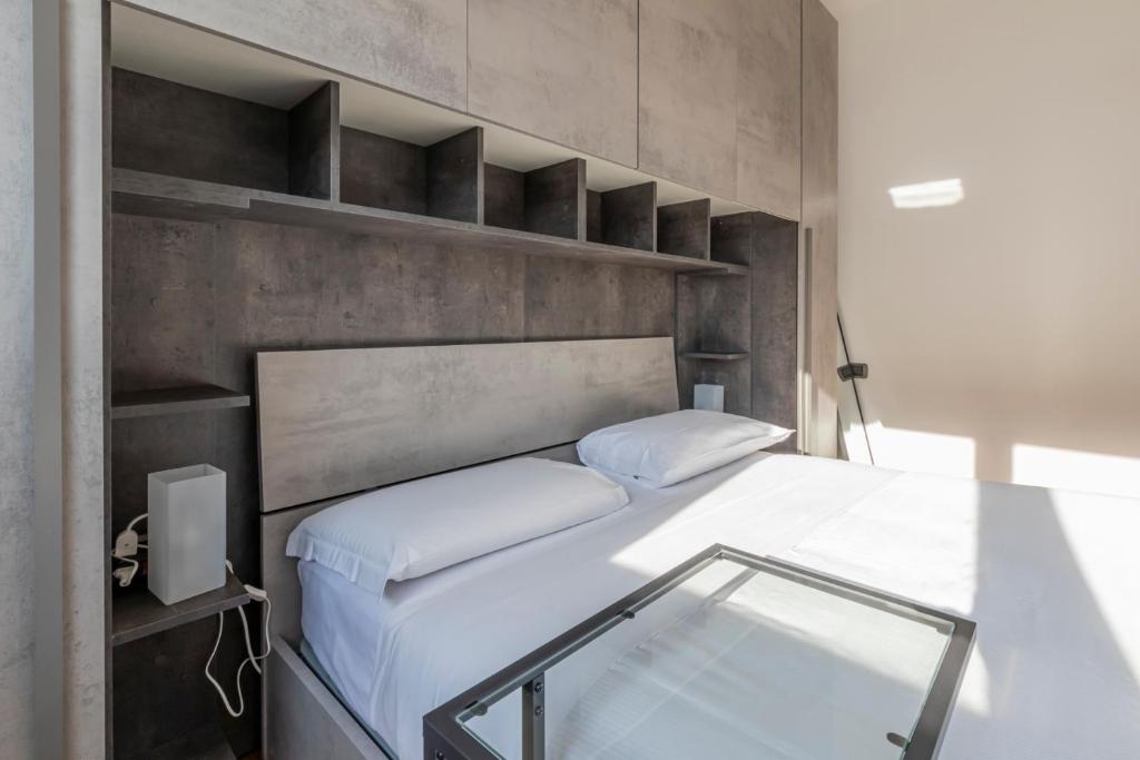 Splendida terrazza su Arcimboldi - Milano Bicocca - One-Bedroom Apartment