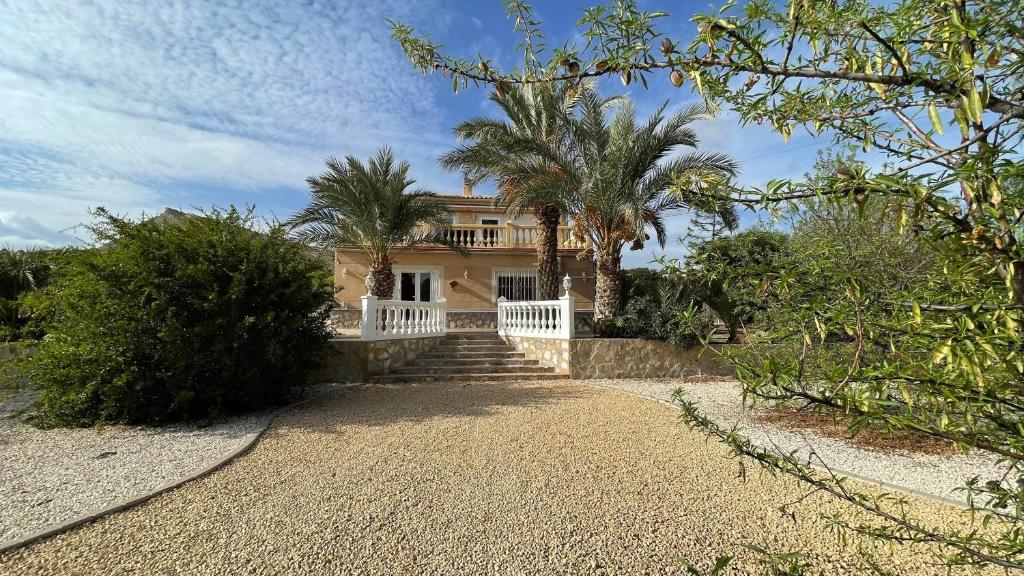 Charmante Villa avec piscine montagne/plage, Mutxamel ...