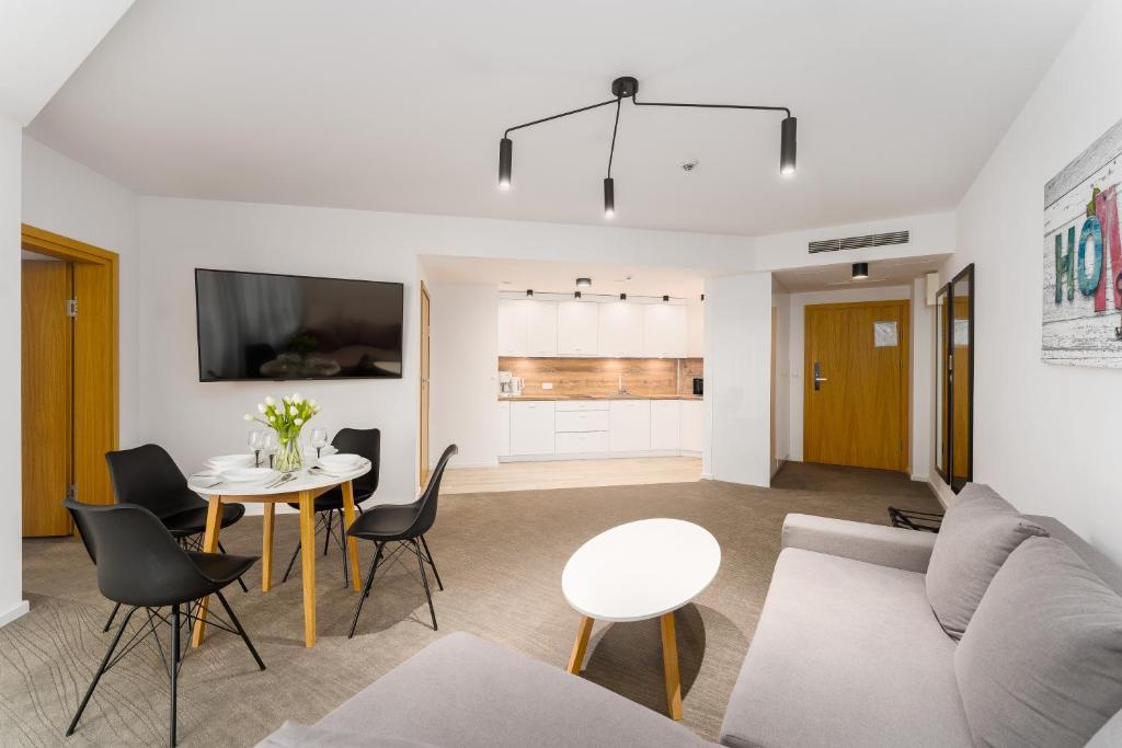 Apartamenty Sun & Snow Seaside Kołobrzeg - 一居室公寓，可欣赏部分海景