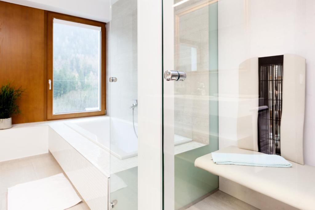 Koupelna v ubytování Valschena Appartements